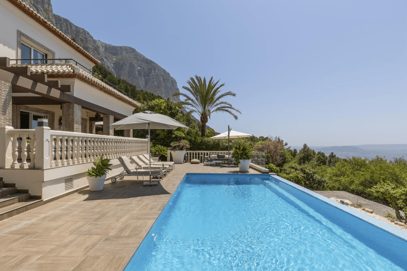 Casa Feliz con piscina infinity