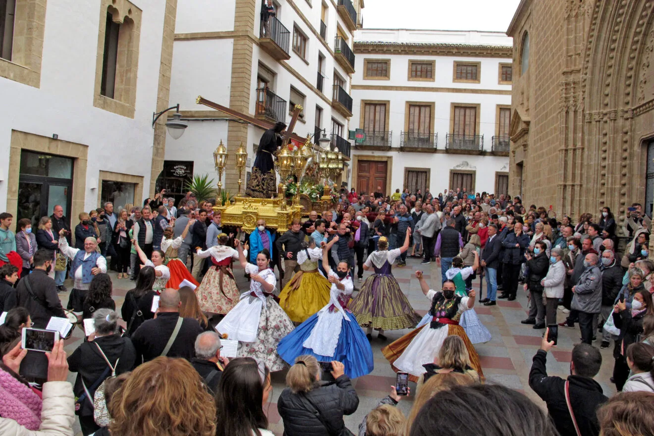 Celebración especial del encuentro entre la imagen del Nazareno y la Virgen de Loreto