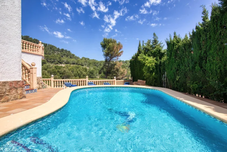 Swimming pool of the house for rent in Jávea