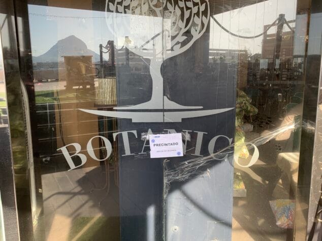 Imagen: Precinto en el restaurante botánico