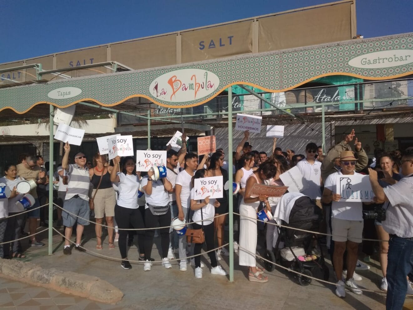Trabajadores de Javeacompany en la cacerolada reivindicativa