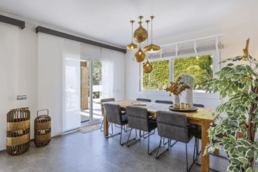 Zona de comedor junto al salón