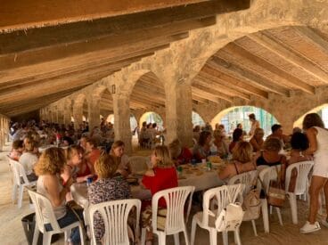 300 personas participan en el Día de Paellas de las Amas de Casa