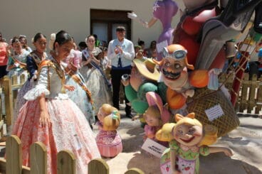 Ariadna indulta su ninot