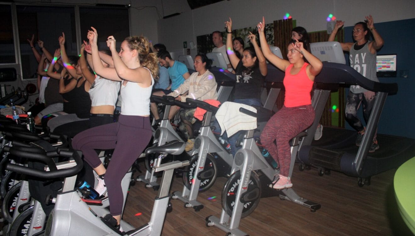 Clases virtuales de Cycling con monitorización cardíaca