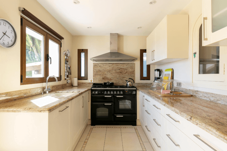 Cocina de gas con horno