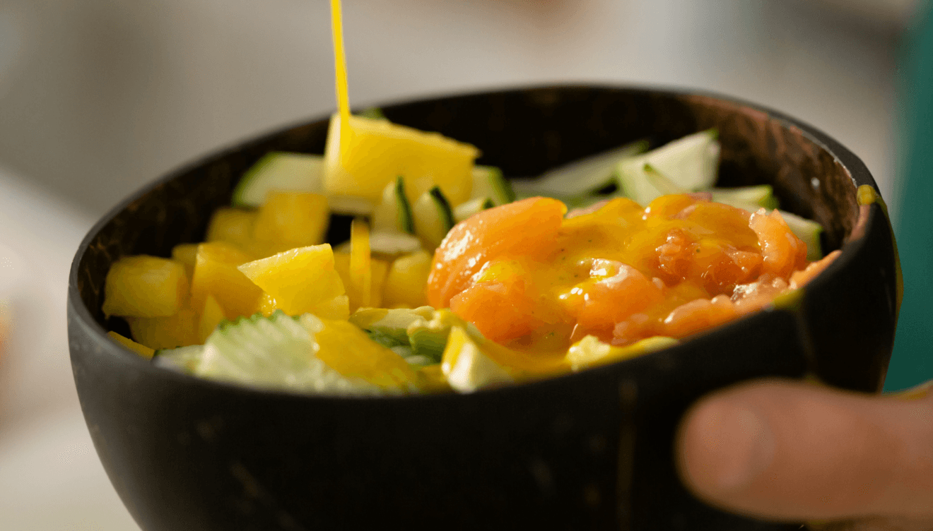 Elige la salsa de tu poke bowl