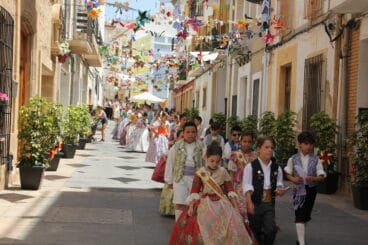 Los niños a su paso por la calle Jesús Nazareno