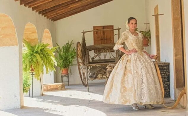 Imagen: Nara Rodríguez, regina de la Foguera 2021- Foto Jose 'El Gallo'