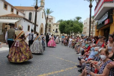 Pasacalle de calles engalanadas Fogueres 2022
