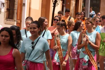 Quintos en el pasacalle informal Fogueres Sant Joan Xàbia 2022 (7)
