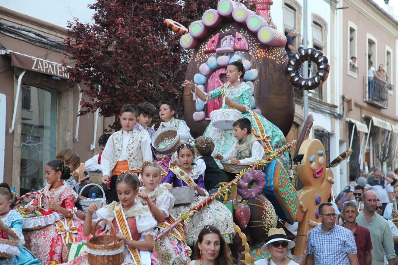 Segundo día de desfile de carrozas (62)