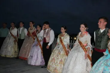 Serenata de la Tuna a Reinas, damas y presidentes (1)