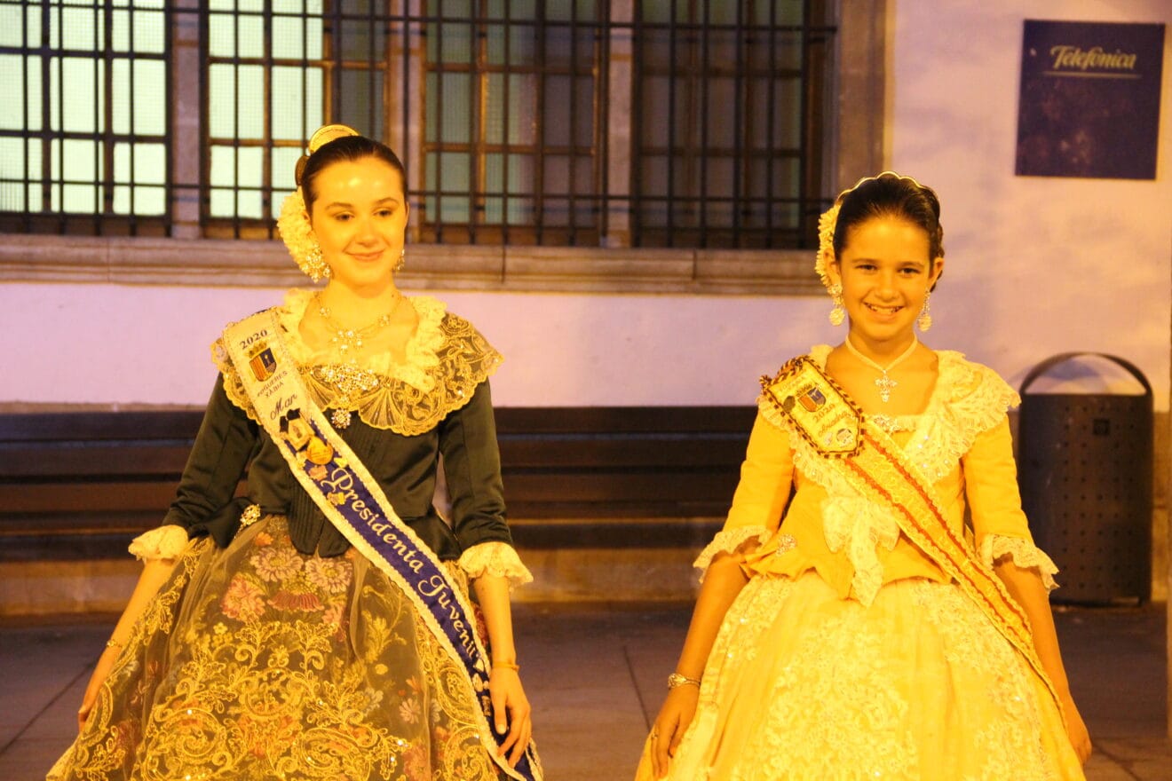 Serenata de la Tuna a Reinas, damas y presidentes (14)