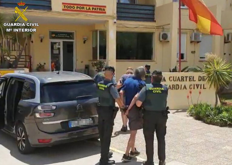 Detenidos por allanamiento de morada en un casa de Xàbia
