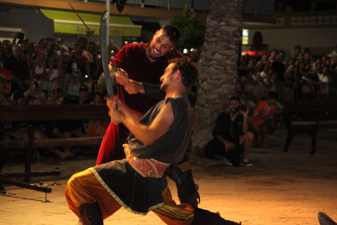Embajada mora y rendición del castillo-Moros i Cristians Xàbia 2022 (27)