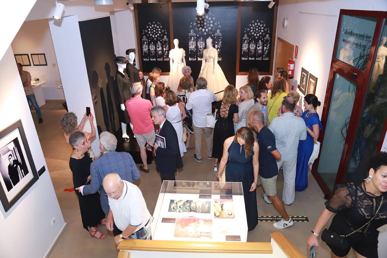 Exposición 'El siglo de Balenciaga'