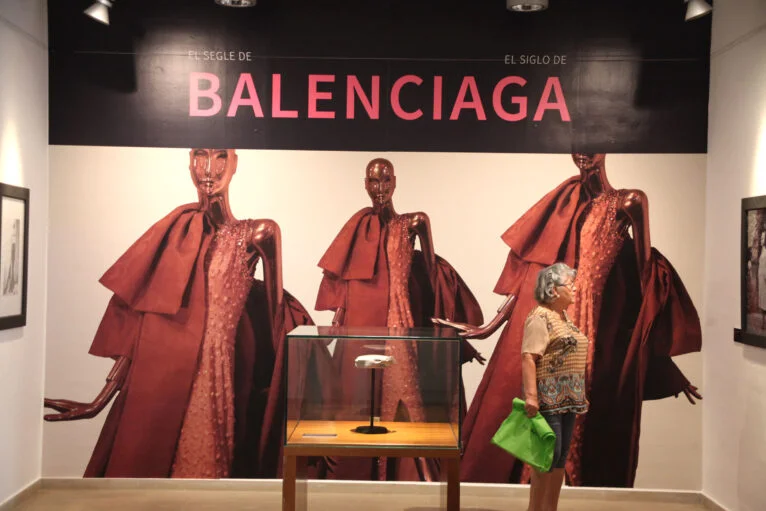 Exposición de Cristóbal Balenciaga en Xàbia