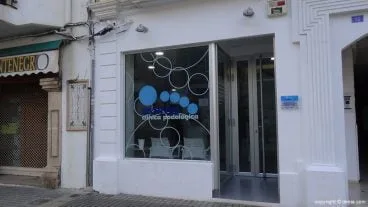 Fachada clinica podologica estevez