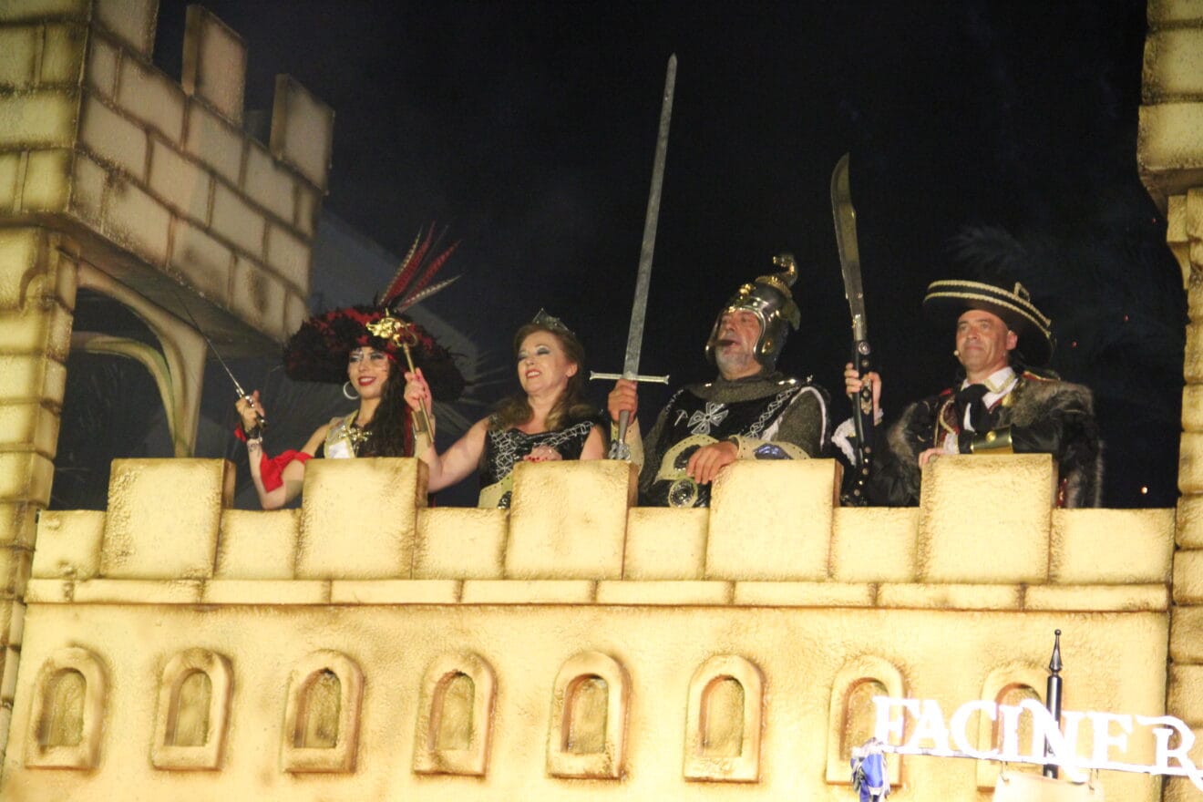 Embajada y Reconquista del castillo del bando cristiano
