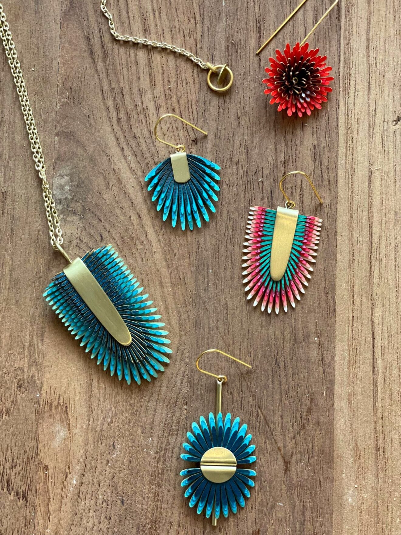 Joyas y accesorios diferentes y originales