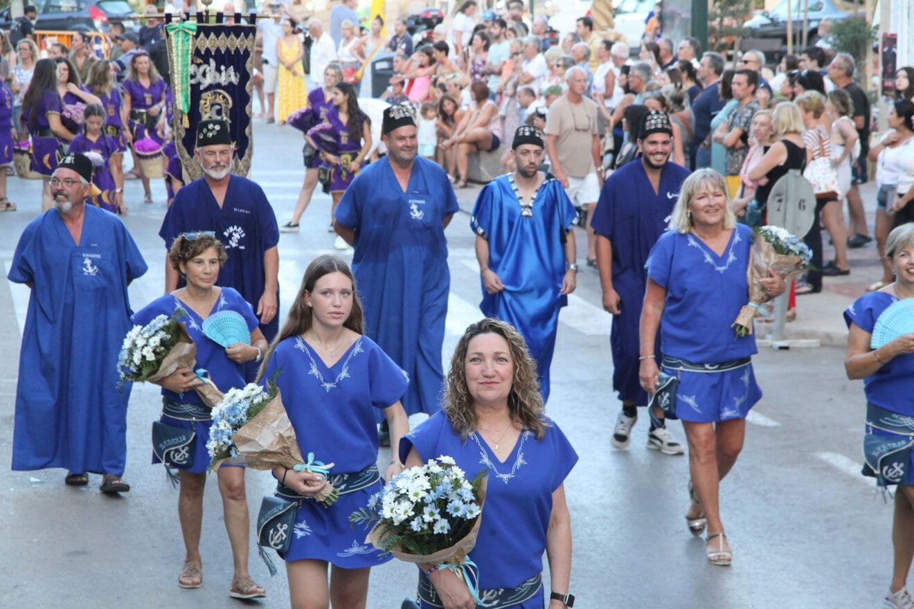 Ofrenda a Sant Jaume-Moros i Cristians Xàbia 2022 (8)