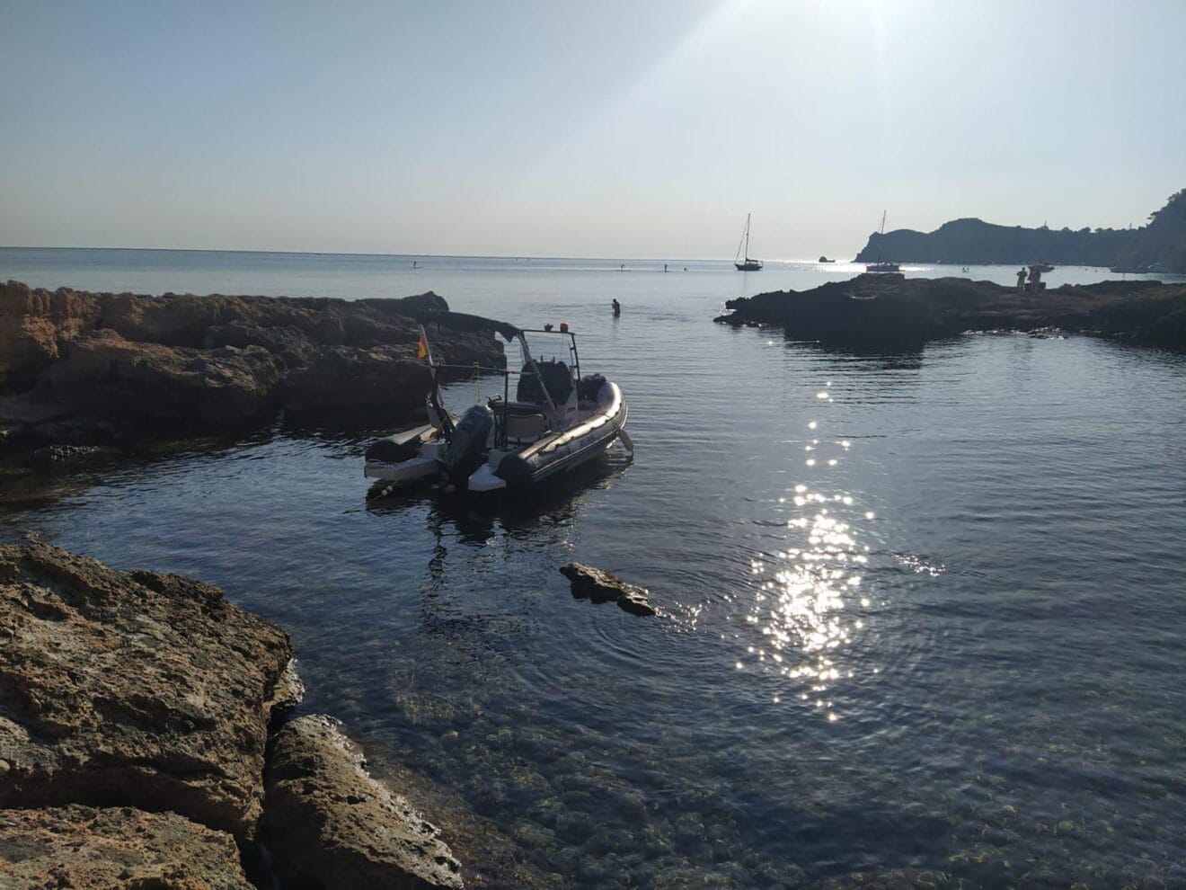 Limpieza en la costa de Xàbia