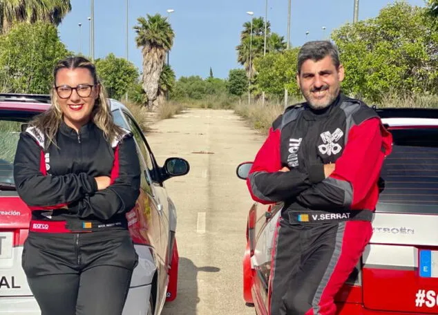Imagen: Los pilotos Maya y Vicent Serrat