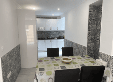 Cocina americana con zona de comedor