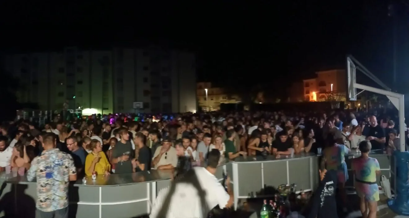 Gran ambiente en la discomóvil