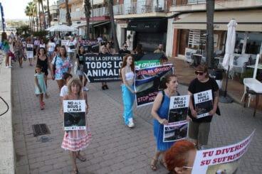 Manifestación antitaurina en Xàbia (15)