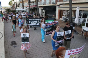 Manifestación antitaurina en Xàbia (15)