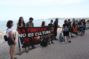 Manifestación antitaurina en Xàbia (6)
