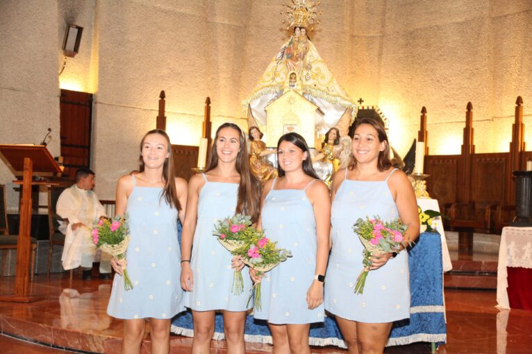 Ofrenda de flores a la Virgen de Loreto 2022 (100)