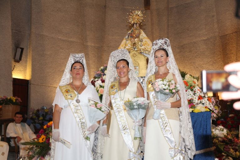 Ofrenda de flores a la Virgen de Loreto 2022 (130)