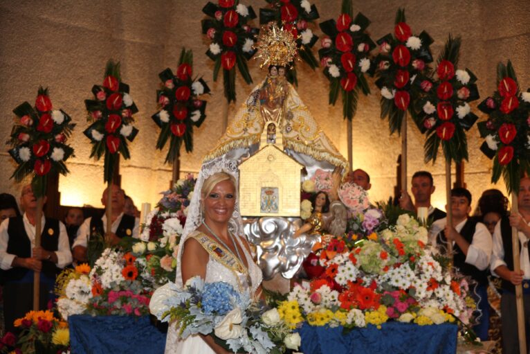 Ofrenda de flores a la Virgen de Loreto 2022 (147)