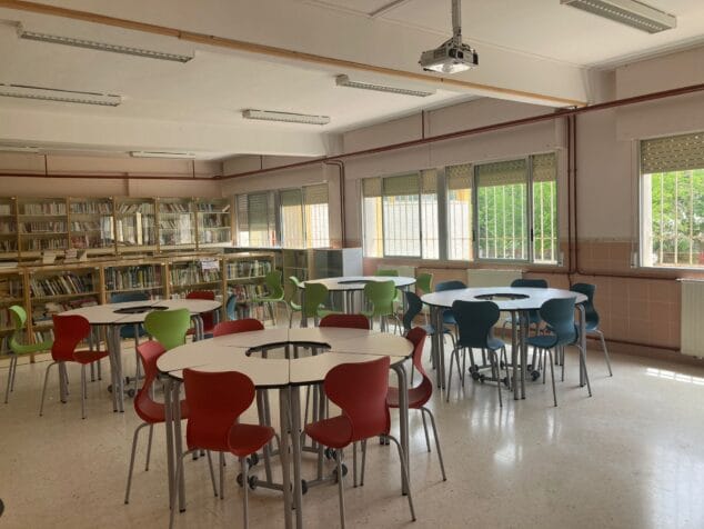 Imagen: Aula Emprén del IES Antoni Llidó
