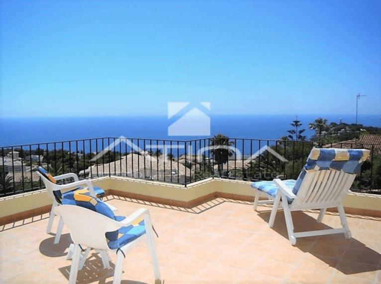 Terraza con panorámicas vistas al mar