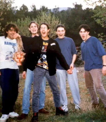 Componentes del grupo de rock, Antirrabika