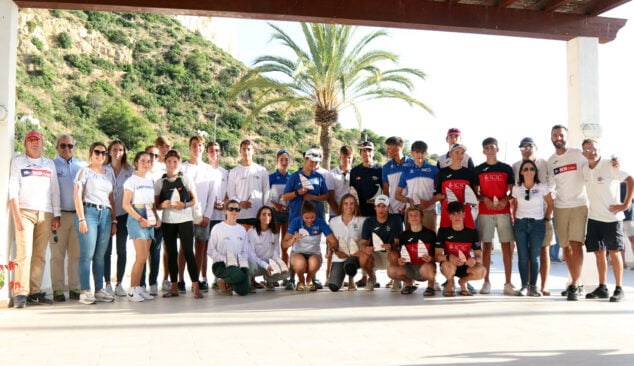Imagen: Foto de equipo de la primera jornada de la Copa Autonómica de la Federación de Vela de la Comunitat Valenciana