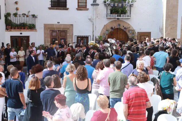 Imagen: La Banda de Música interpreta el pasodoble Xàbia
