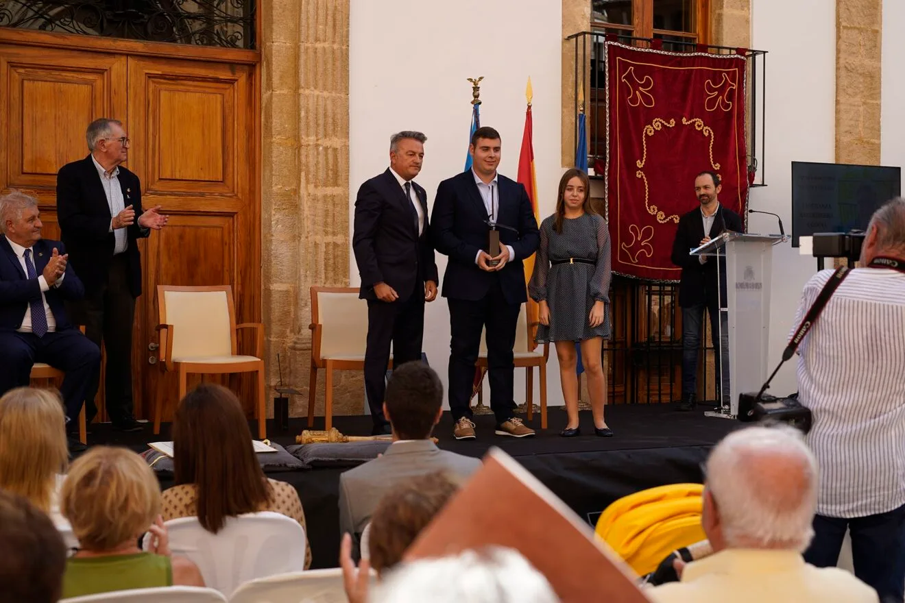 Premios Vila de Xàbia en el 9 d'Octubre 10