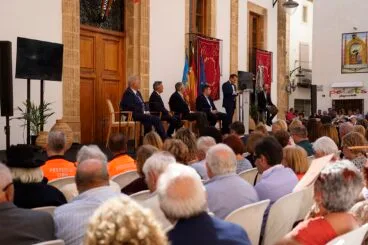 Premios Vila de Xàbia en el 9 d’Octubre 16