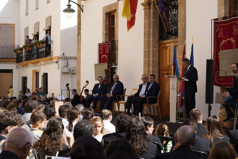 El alcalde de Xàbia, José Chulvi, en los Premios Vila de Xàbia en el 9 d'Octubre