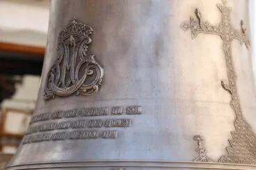 Inscripción de una de las campanas de la Iglesia de San Bartolomé de Xàbia