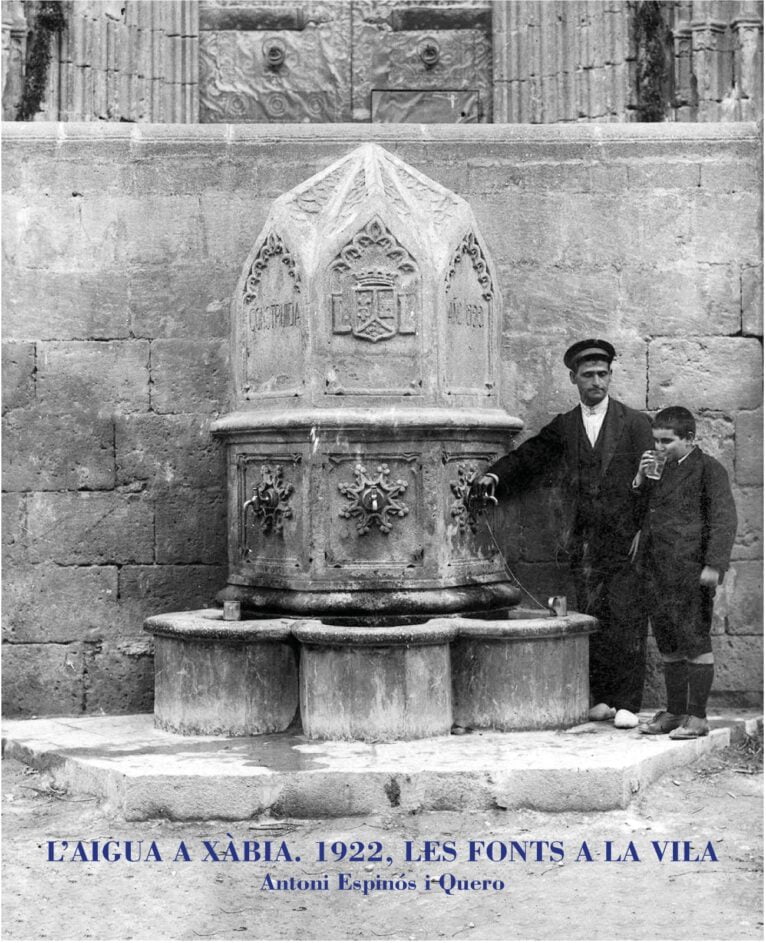 Portada del libro sobre las fuentes de agua de Xàbia de Antonio Espinós