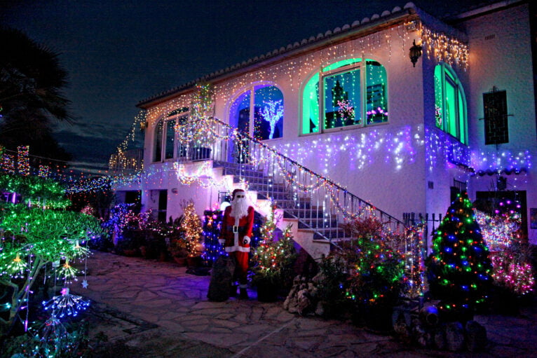 Iluminación navideña en una casa de Xàbia (3)