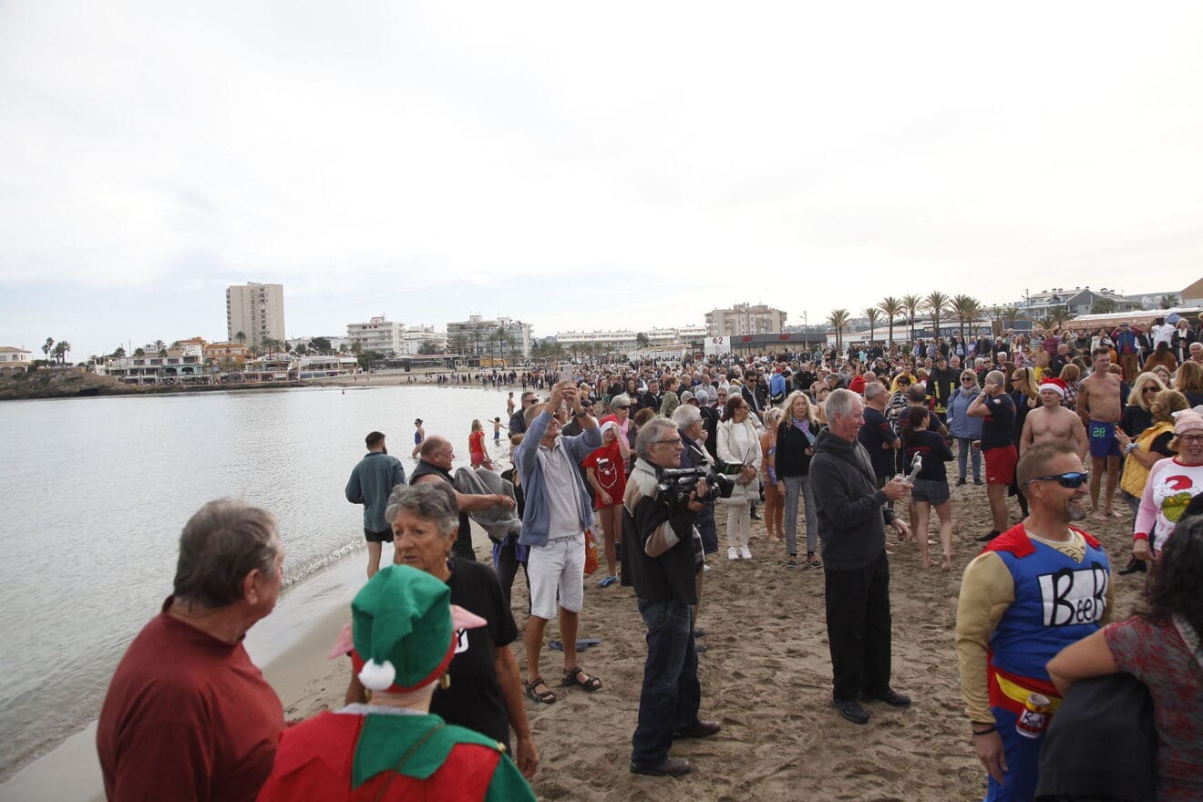 Primer baño del año 2023 en Xàbia03