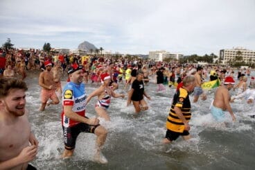 Primer baño del año 2023 en Xàbia15