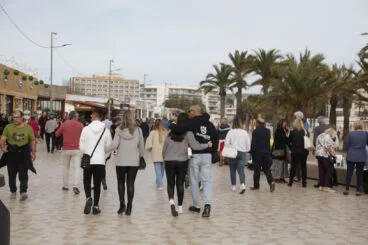 Primer baño del año 2023 en Xàbia23